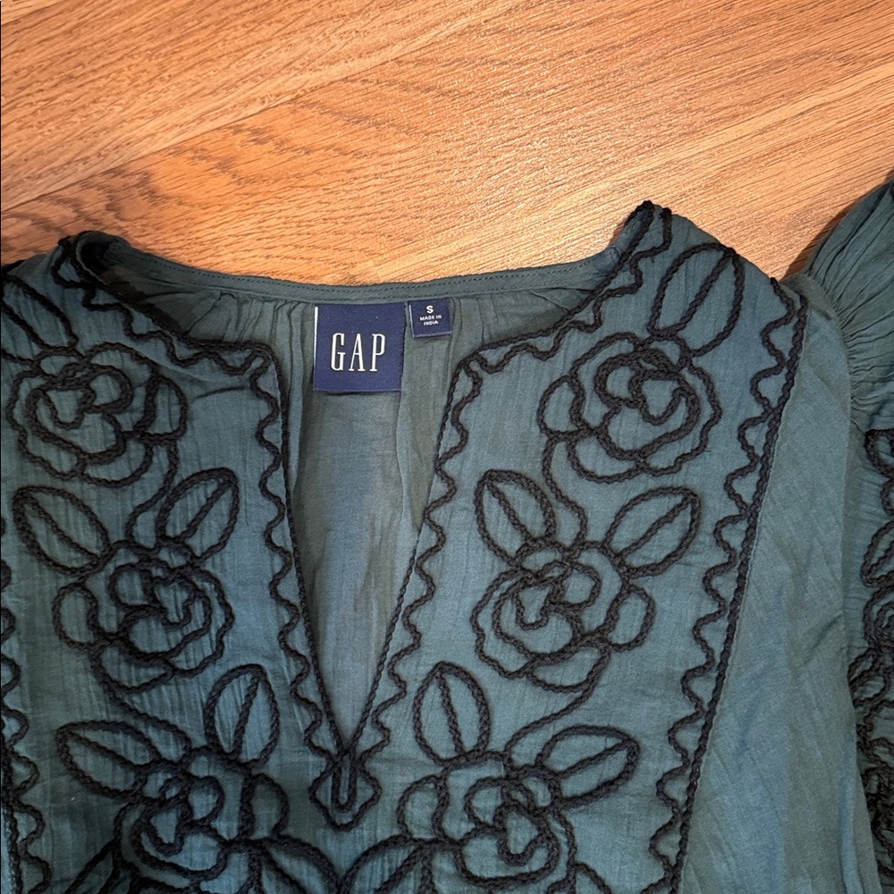 GAP DRESS - Picture 2 of 2